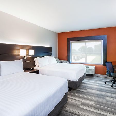 Holiday Inn Express & Suites - Coffeyville, An Ihg Hotel Εξωτερικό φωτογραφία