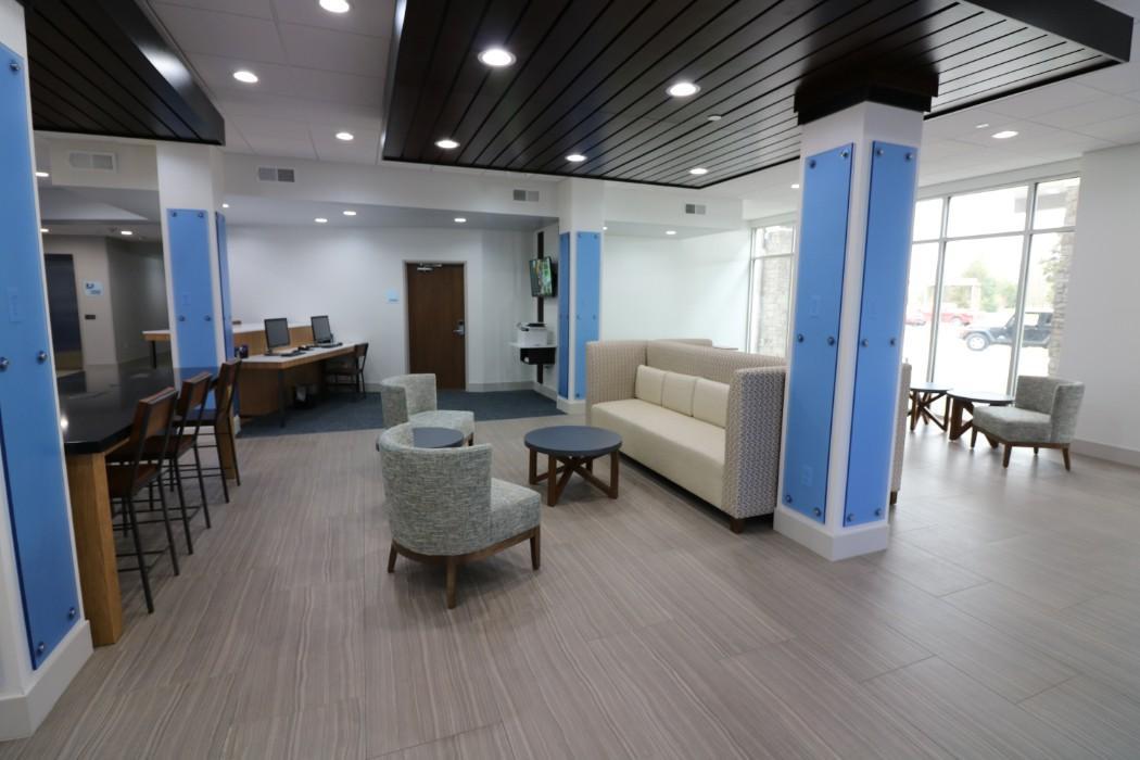 Holiday Inn Express & Suites - Coffeyville By Ihg Εξωτερικό φωτογραφία