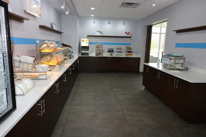 Holiday Inn Express & Suites - Coffeyville By Ihg Εξωτερικό φωτογραφία